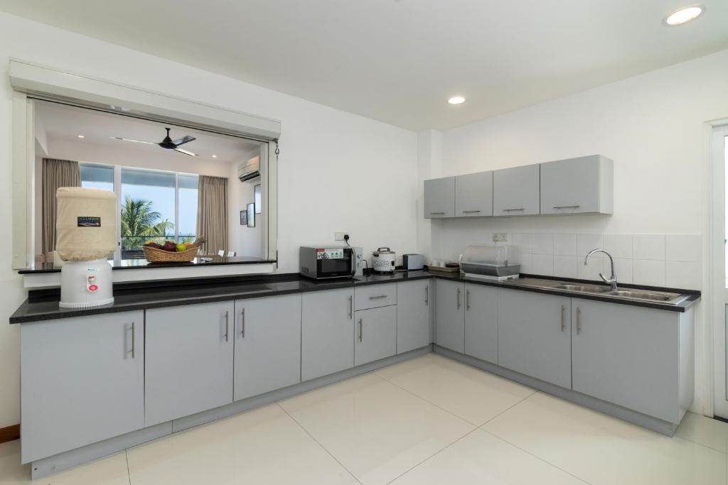 Ocean Front Condominium - Nilaveli Ocean Front Condominium - Nilaveli