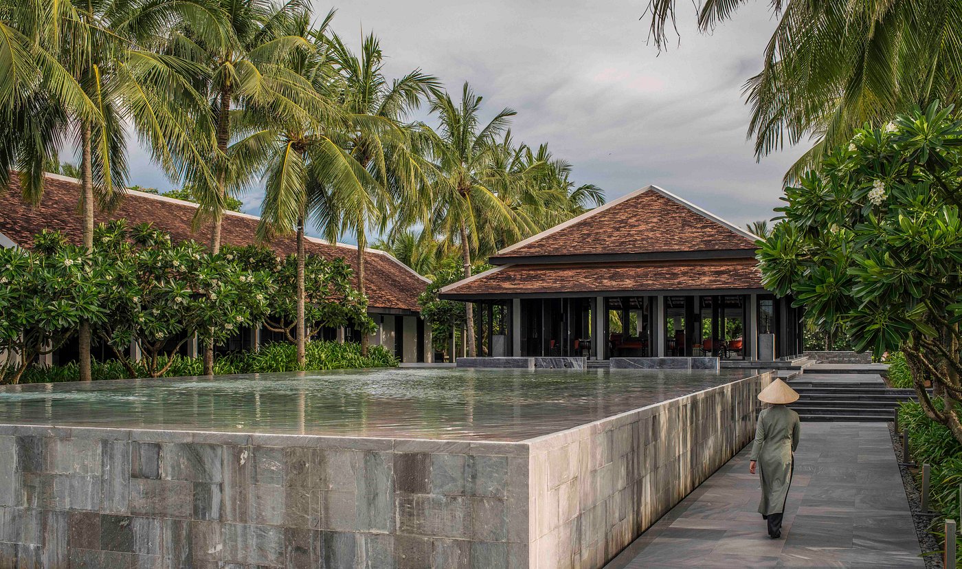 Four Season The Nam Hai