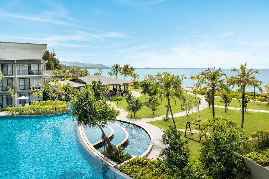 Le Meridien Khao Lak Resort & Spa Le Meridien Khao Lak Resort & Spa