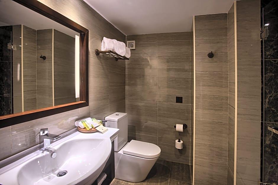 Spice Tree By Turaco