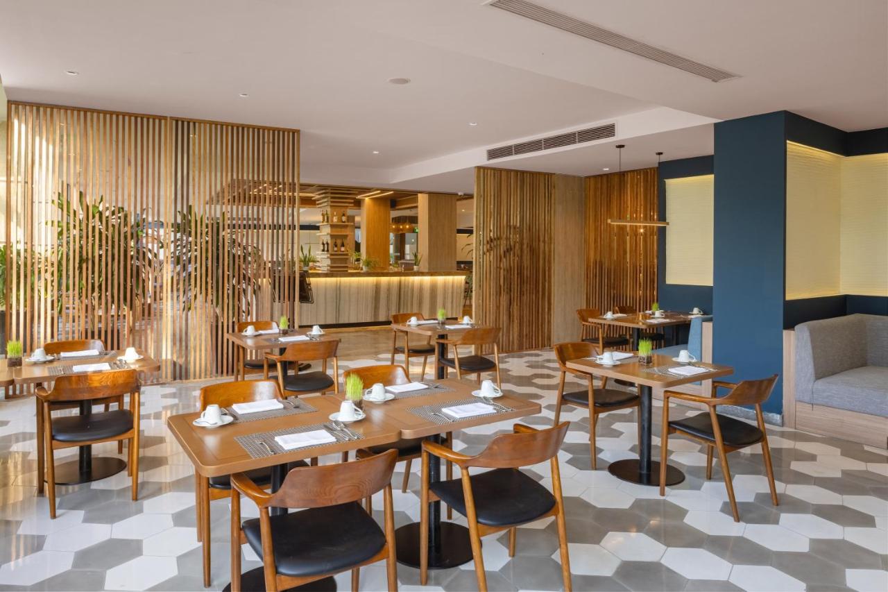 Melia Danang Beach Resort