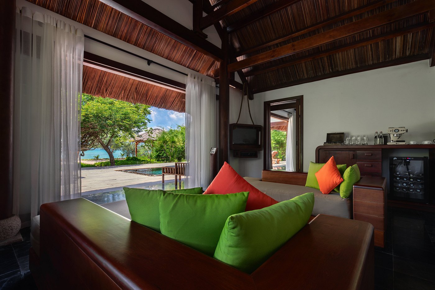 Lalya Ninh Van Bay Nha Trang