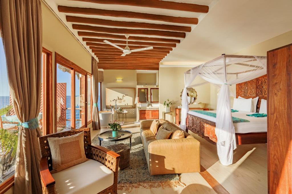 Kono Kono Beach Resort 