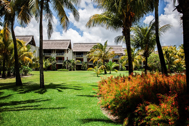 Paradis Beachcomber Golf Resort & Spa