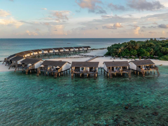 NH Collection Maldives Reethi Resort 