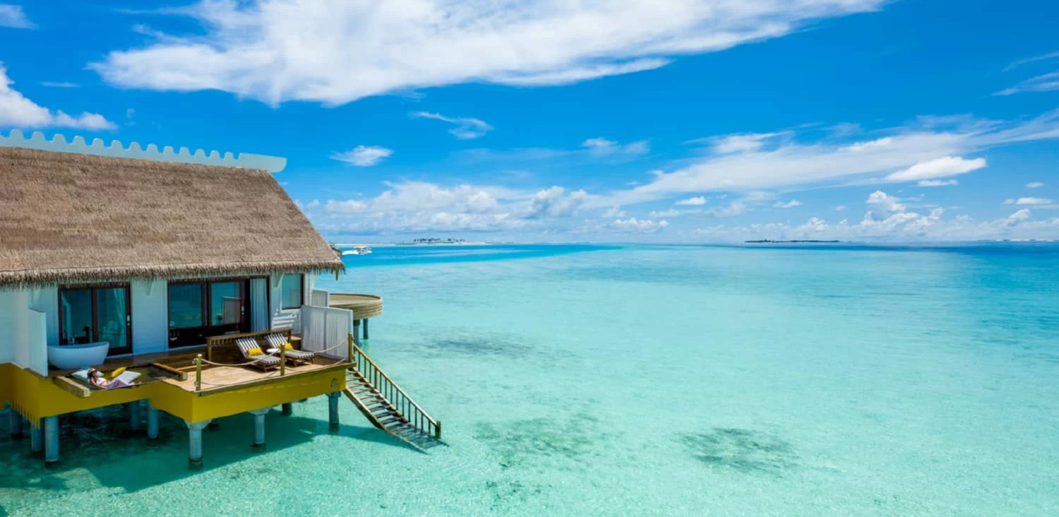 Скидки и бонусы от отелей на Мальдивах SAii Lagoon и Hard Rock Hotel