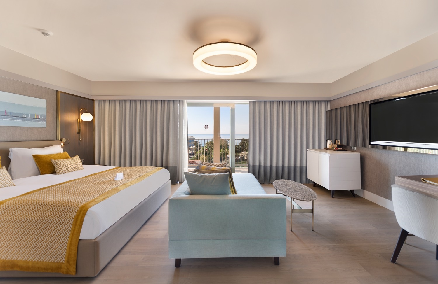 Arum Barut Collection