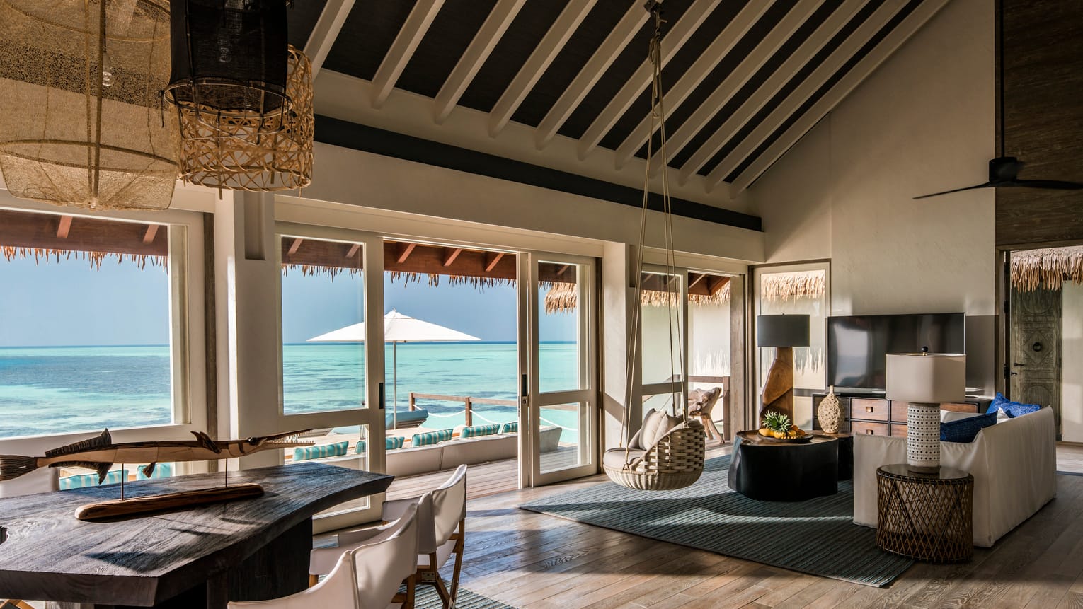 Four Seasons Private Island Maldives at Voavah