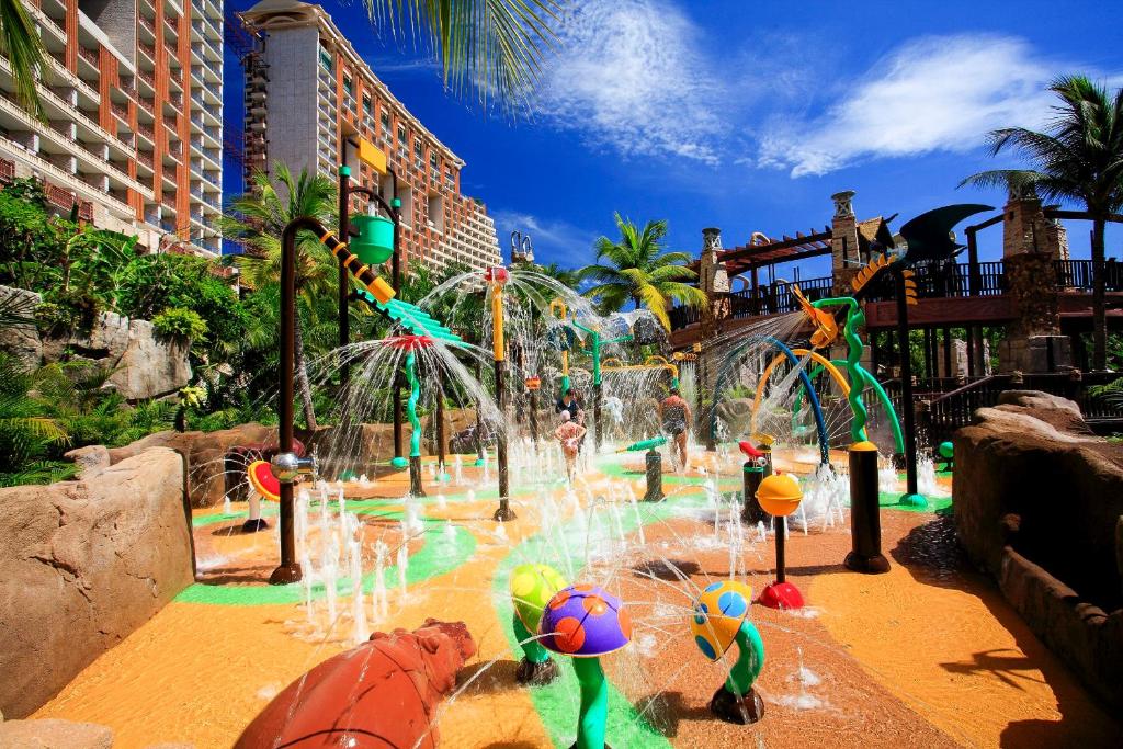 Centara Grand Mirage Beach  Centara Grand Mirage Beach