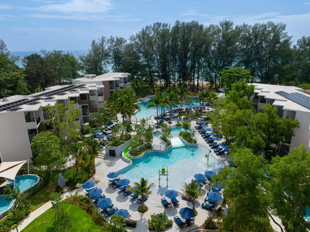 Le Meridien Phuket Maikhao Beach Resort Le Meridien Phuket Maikhao Beach Resort