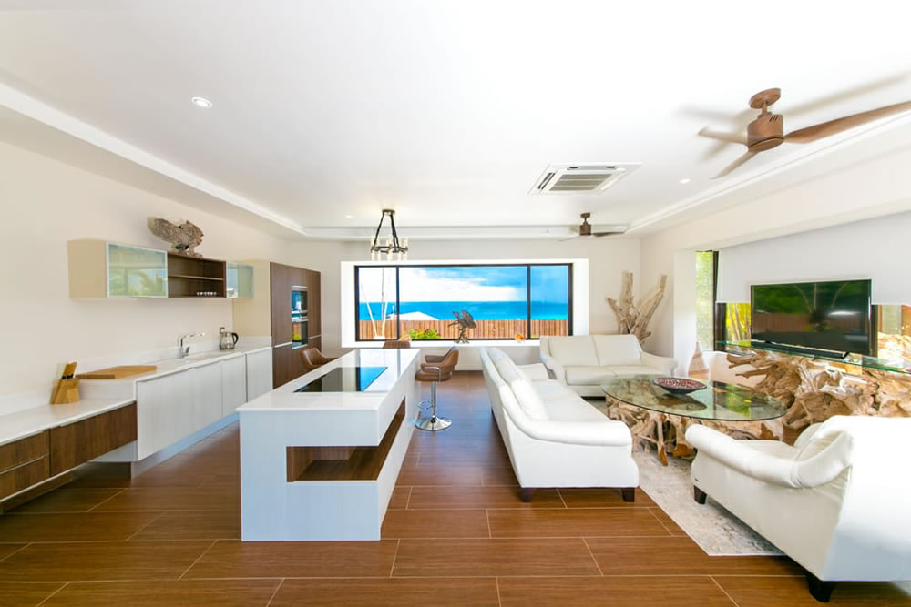 Le Duc de Praslin (Praslin) Le Duc de Praslin (Praslin)