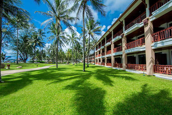 Katathani Phuket Beach Resort