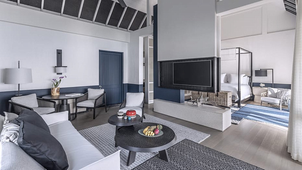 Four Seasons Resort Maldives at  Landaa Giraavaru