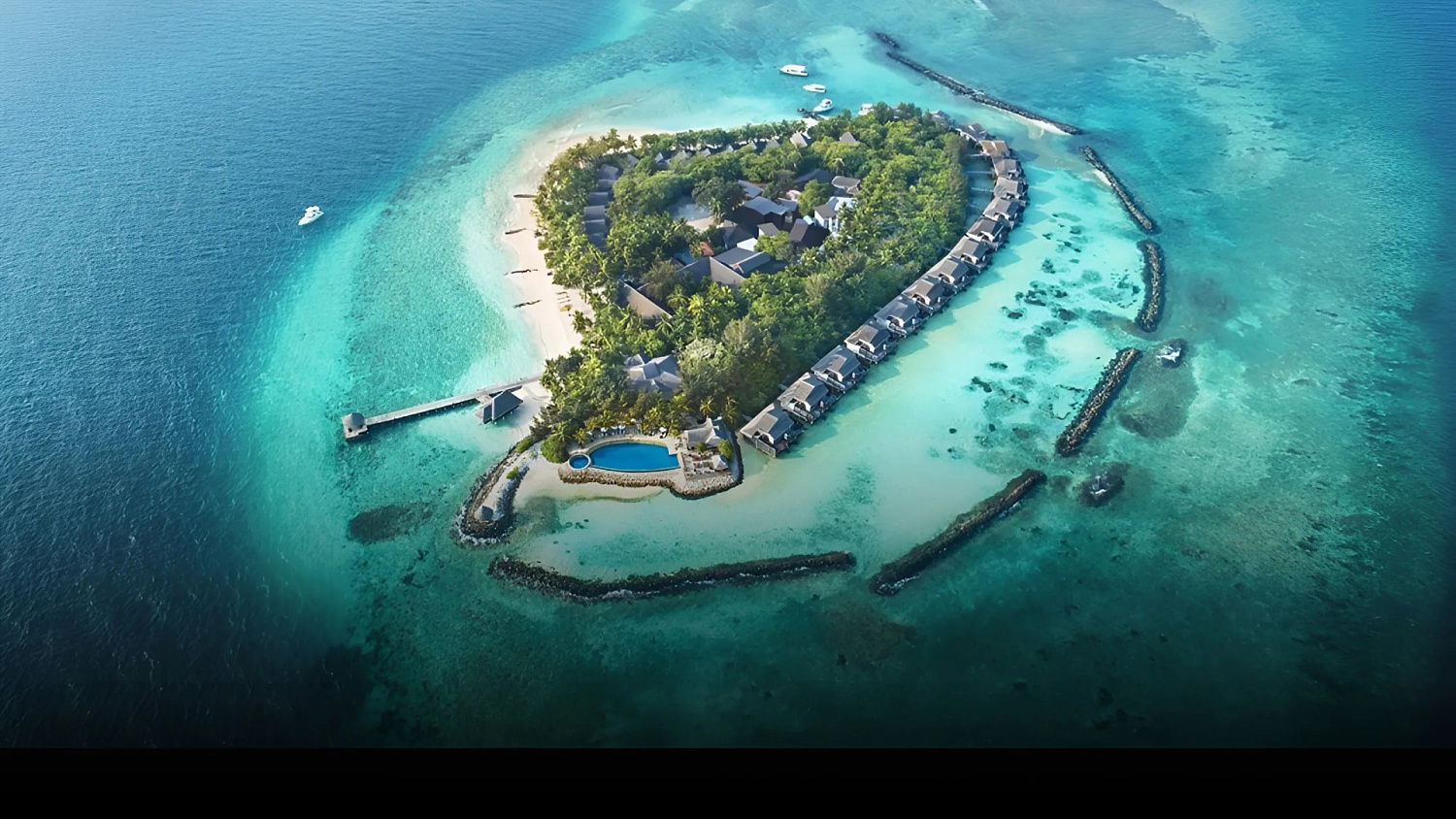Taj Coral Reef Resort & Spa