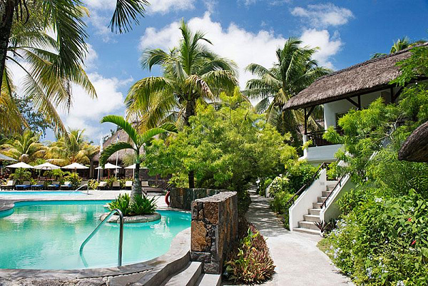 Sunrise Attitude (ex. Emeraude Beach Attitude)