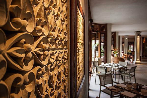 Paradis Beachcomber Golf Resort & Spa