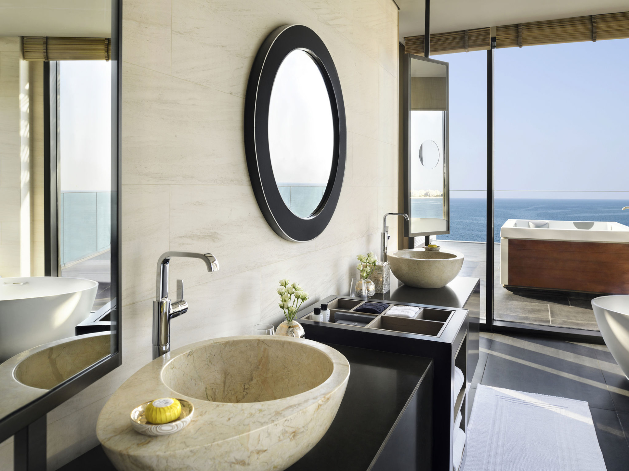 Banyan Tree Dubai (ex. Caesars Palace Dubai) Banyan Tree Dubai (ex. Caesars Palace Dubai)