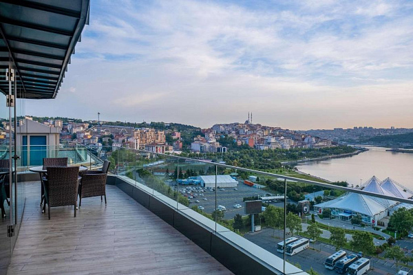 CLARION HOTEL GOLDEN HORN
