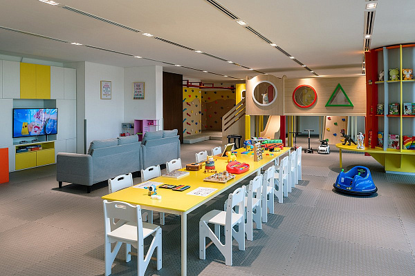 Th8 Palm Dubai Beach Resort, Vignette Collection