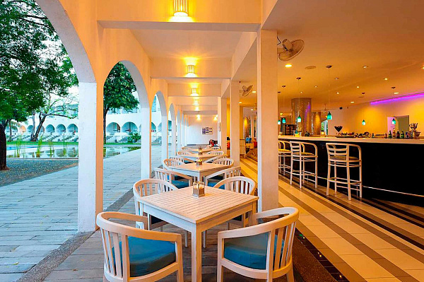 Trinco Blu by Cinnamon