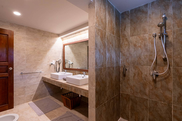 NAKAI Alimathа́ Resort