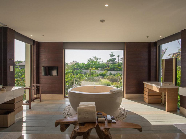 The Ritz-Carlton Bali  (Nusa Dua)