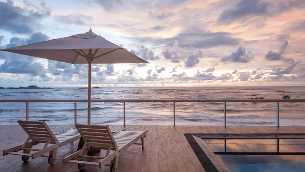 Coral Rock by Bansei Coral Rock by Bansei