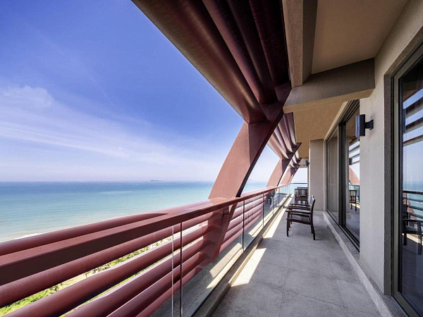 Pullman Ocean View Sanya Bay Resort & Spa