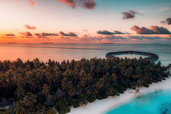 Sun Siyam Vilu Reef Maldives Sun Siyam Vilu Reef Maldives
