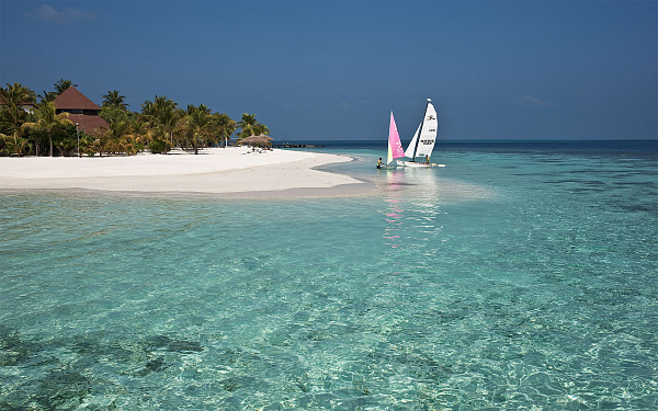 Diamonds Athuruga Maldives