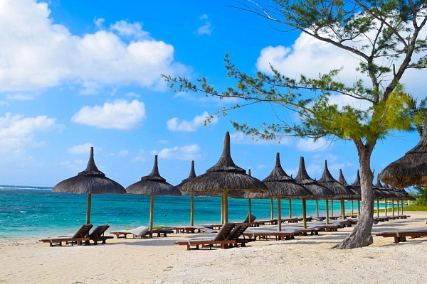 Crystals Beach Resort Belle Mare By Radisson