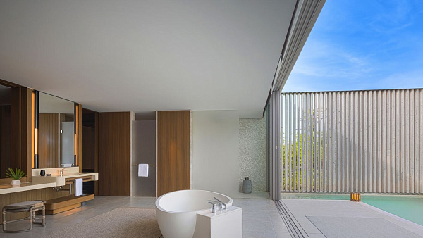 The Ritz-Carlton Maldives, Fari Islands