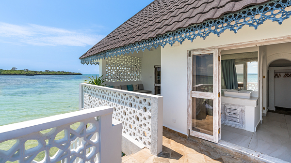 Chale Island Resort