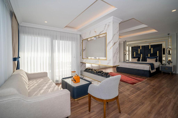 The Byzantium Hotel & Suites