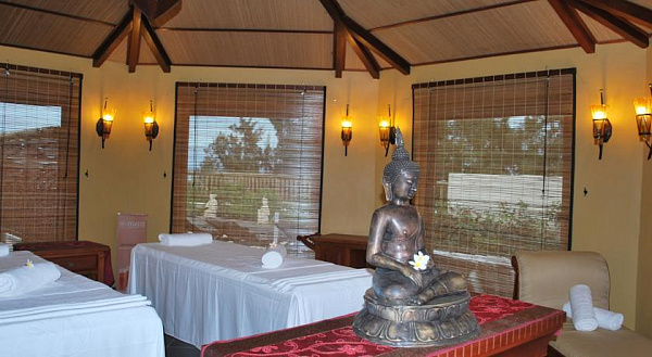 Aanari Hotel and Spa