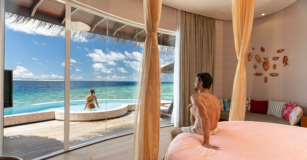 OBLU SELECT at Sangeli