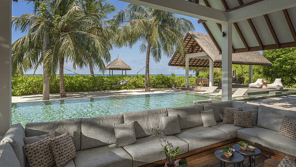 Four Seasons Resort Maldives at  Landaa Giraavaru