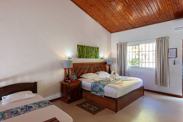 Chalet Cote Mer (Praslin) Chalet Cote Mer (Praslin)