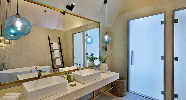 Anantara World Islands Dubai Resort