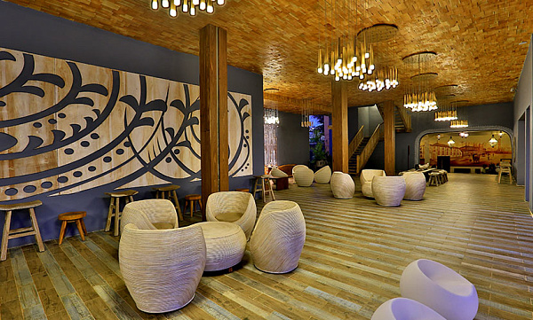 Thaproban Pavilion Waves