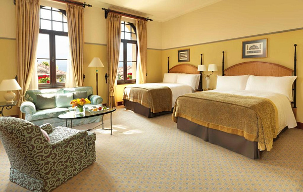 FOUR SEASONS ISTANBUL AT THE SULTANAHMET