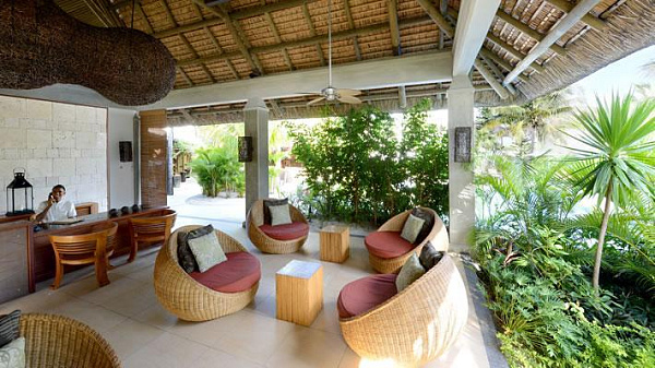 Sunrise Attitude (ex. Emeraude Beach Attitude)