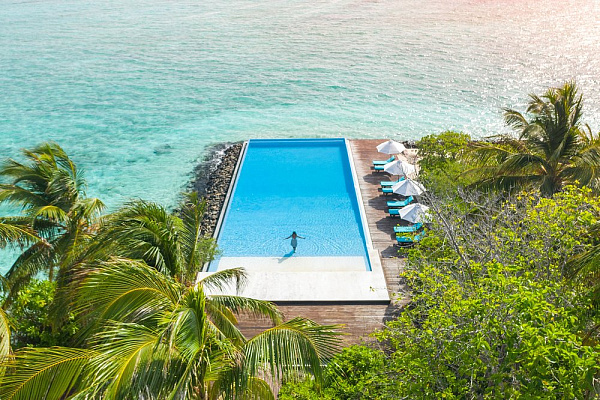 Summer Island Maldives