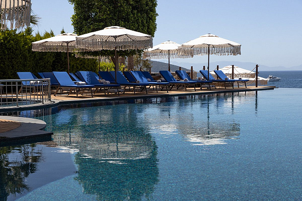 METT Hotel & Beach Resort