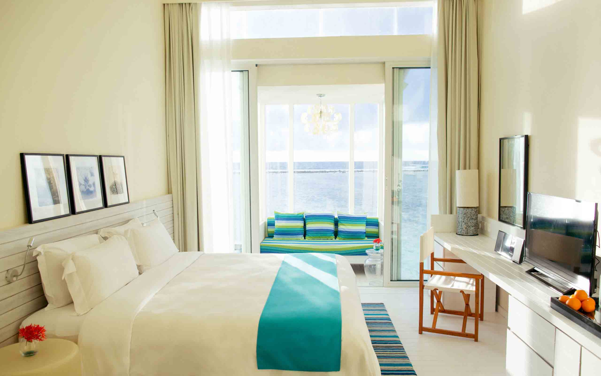 Holiday Inn Resort Kandooma Maldives