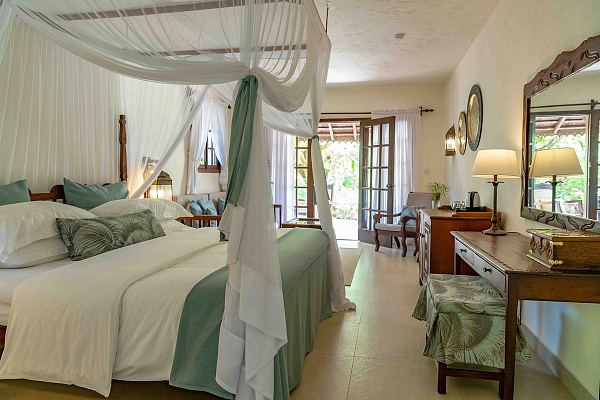 Breezes Beach Club & Spa