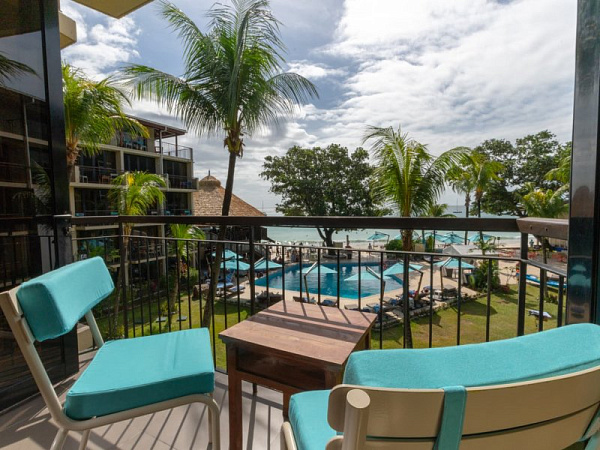 Coral Strand Smart Choice (Mahe) Coral Strand Smart Choice (Mahe)