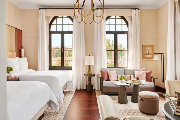 FOUR SEASONS ISTANBUL AT THE SULTANAHMET