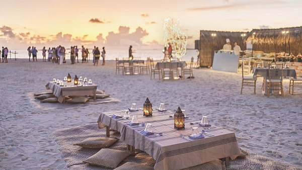 Four Seasons Resort Maldives at  Landaa Giraavaru