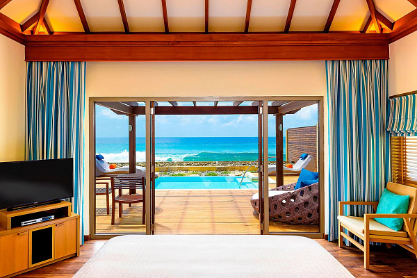 Sheraton Maldives Full Moon Resort and Spa